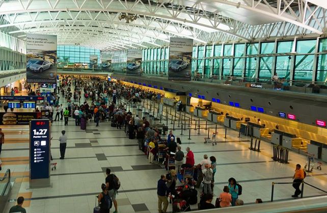 Revelan la cantidad de santafesinos en cuarentena por haber estado en el exterior