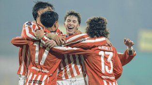 Estudiantes venció a Barracas Central y está en cuartos de final de la Copa Argentina