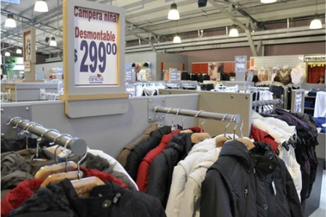 Anticipo de temporada las tiendas y zapater as ya exhiben