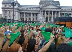Aborto: 60% acuerdan despenalizarlo