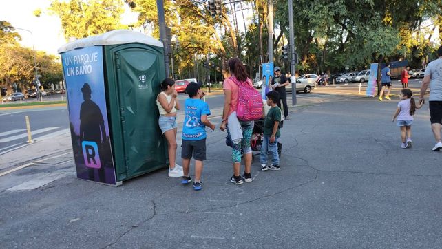 El periodista decidió romper el molde de las actividades de campaña.