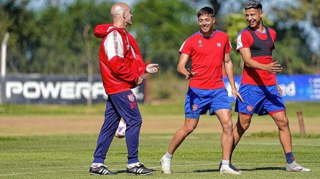 Unión: Méndez apela al shock de confianza ante Arsenal