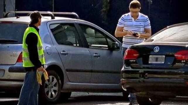 Cuidacoches en la ciudad de Santa Fe