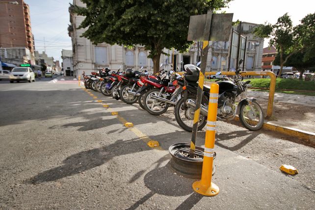 Realizaron una nueva demarcación para el estacionamiento de motos