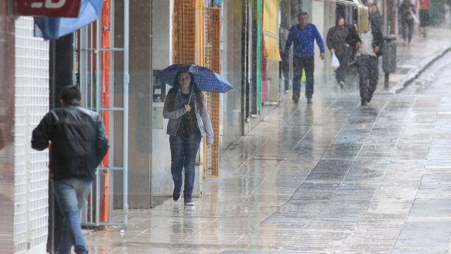 Los 50 milímetros de agua que cayeron en Paraná afectaron a 20 familias