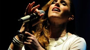 Soledad Pastorutti: Mi mamá sufrió un golpe de arma en la cabeza pero está bien