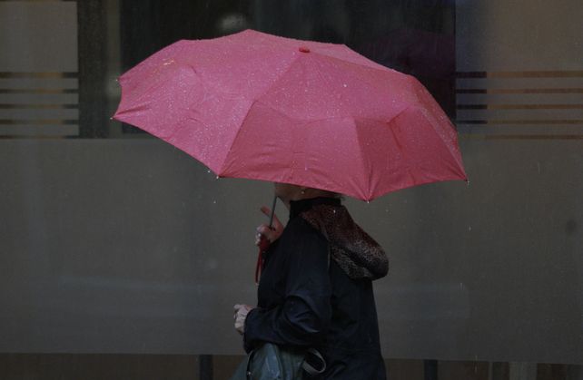 El alerta amarillo por tormentas para Rosario abarca las últimas horas del sábado y las primeras del domingo.