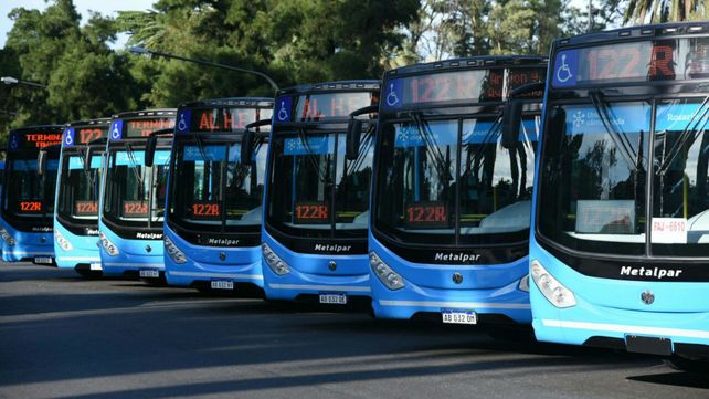 Fein presentó nuevos colectivos y aspira a que Rosario tenga el mejor transporte del país
