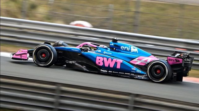 El Alpine de Franco Colapinto transita por el circuito de Zandvoort. Se viene l GP de Países Bajos.