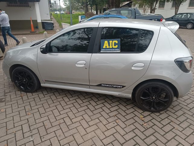 Vendía en Rosario autos robados en la provincia de Buenos Aires y lo imputaron por estafas
