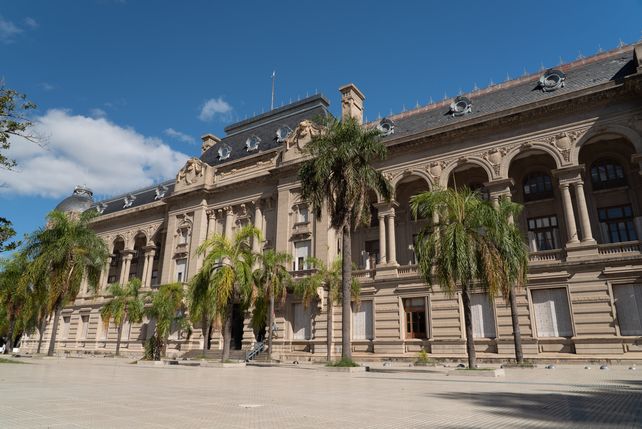 El Ejecutivo santafesino pretende dar un profundo debate sobre lo ocurrido con la Caja de Jubilaciones sin provocar la pérdida de derechos adquiridos.