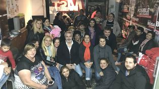 Alejandro Bodart en el centro de la militancia.&nbsp;