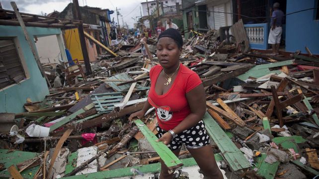 El huracán Matthew devastó Haití y castigó a Cuba en su camino hacia Bahamas y Florida