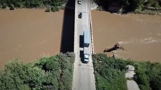 A partir de las 8 de este jueves, Vialidad Nacional estará trabajando sobre el puente de ruta 11 en Timbúes. Se realizarán cortes intermitentes en el paso del mismo mientras duren las obras.