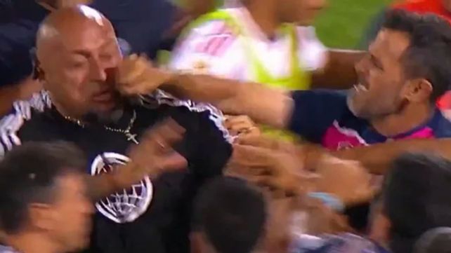 Un integrante del cuerpo técnico de la Lepra
