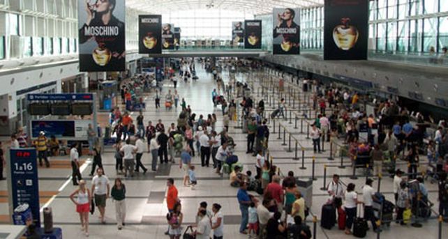 El Estado definir&aacute; ahora cu&aacute;ndo se cancelar&aacute;n los vuelos por las cenizas