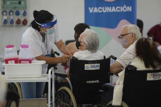 El gobierno nacional confía en que la vacunación pueda contener la pandemia de Covid.&nbsp;