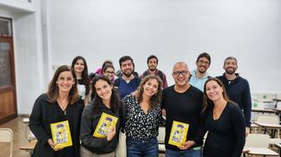 Presentan un libro sobre el fenómeno político y el gobierno de Bolsonaro en Brasil
