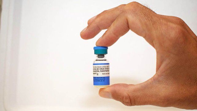 Desde 2026 la segunda dosis de vacuna triple viral se aplicará a los 15 meses para reducir período de susceptibilidad al sarampión