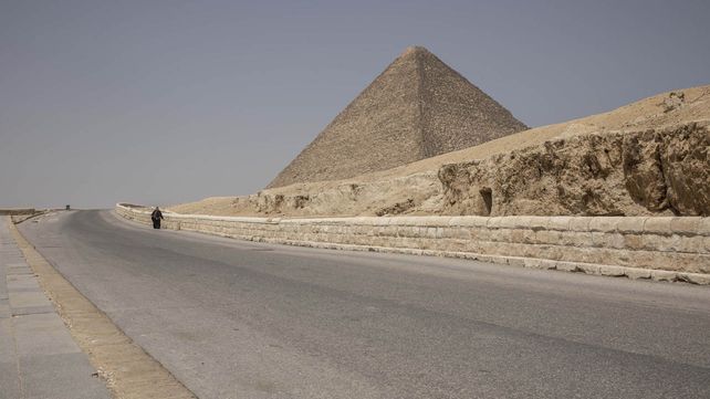 Las pirámides de Giza están siendo desinfectadas por el coronavirus