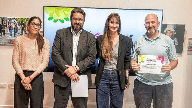 Diseña Paraná reconoció a emprendedores y presentó la quinta edición de la feria