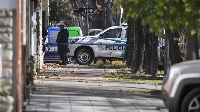 La autopsia del hombre que mató a martillazos y cuchillazos a su esposa y su hijo de 7 años en Florida indica que murió desangrado al cortarse con un bisturí