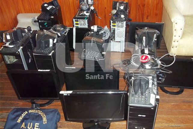 Maquinitas: secuestraron equipos en una cueva de juego clandestino en San Justo