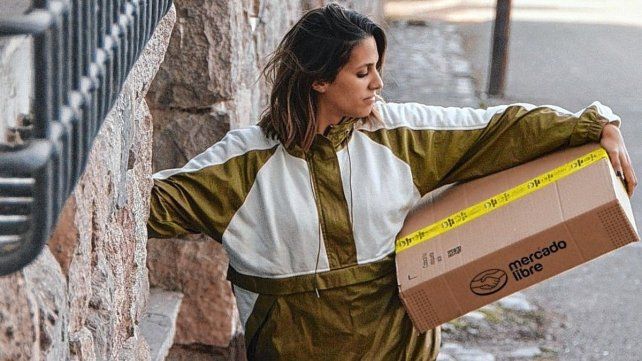 Mercado Libre amplía su operación en Mendoza con un centro logístico y envíos aéreo.