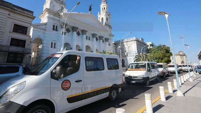 Paraná: en transportes escolares opera un aumento del 30%