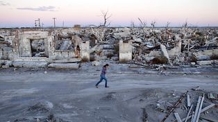 Un pueblo fantasma bonaerense resurge entre las aguas