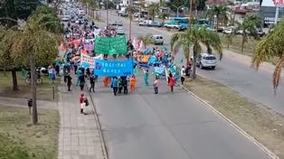 Los trabajadores del Hospital Gamen de Villa Gobernador Gálvez hicieron sentir sus reclamos.