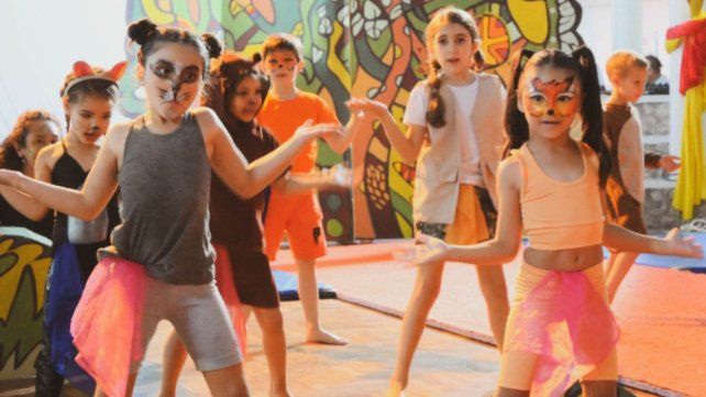 La Escuela Municipal de Circo Larrisa realizará sus muestras de fin de año