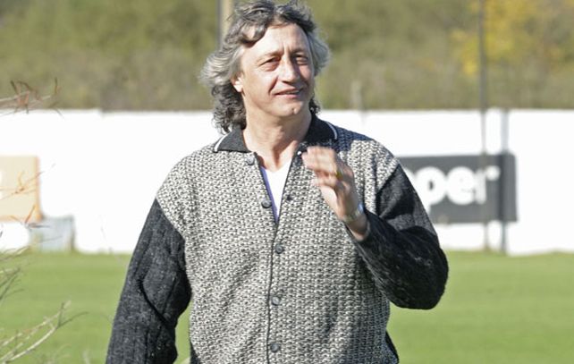 El Gringo Scoponi dijo no tener resentimiento con nadie del club y pidió al hincha que apoye la gestión de Raggio.