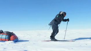 Esquiadora solitaria lleg&oacute; al Polo Sur en su cruce de la Ant&aacute;rtida
