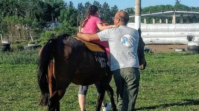 Pequeños Gigantes brinda equinoterapia desde 2016