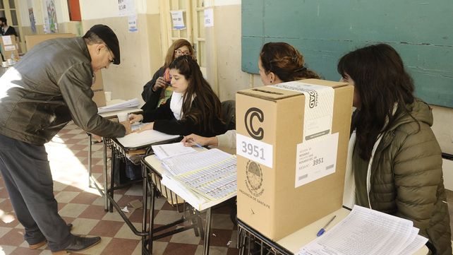 Las elecciones en Santa Fe se desarrollan con normalidad en toda la provincia