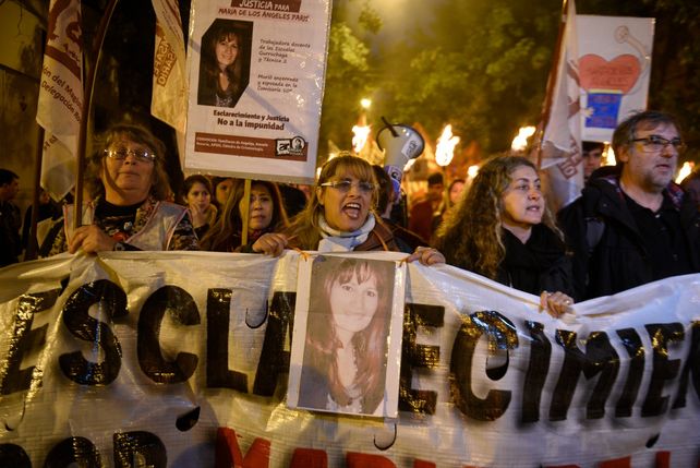 Distintas organizaciones y familiares de la docente reclamaron por el juicio