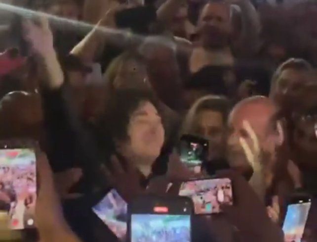 Tour de la gratitud: una multitud recibió a Milei en Mar del Plata