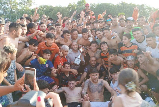 Valentín Paiva, capitán de Las Flores: Teníamos que dejar todo en la cancha para lograr el objetivo