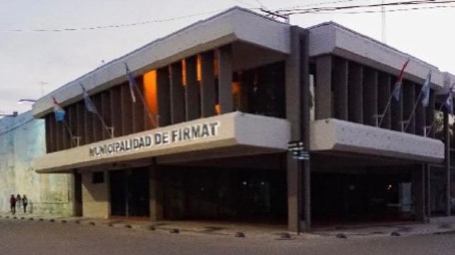 Denunció que la violaron en la municipalidad de Firmat y la cesantearon