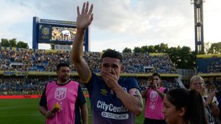 Lautaro Blanco explota de emoción tras la despedida que le dio el Gigante. Se fue de Central y ahora al Elche.