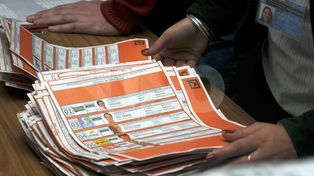 Comenzó el reciclaje del papel de las 7.682 mesas de votación