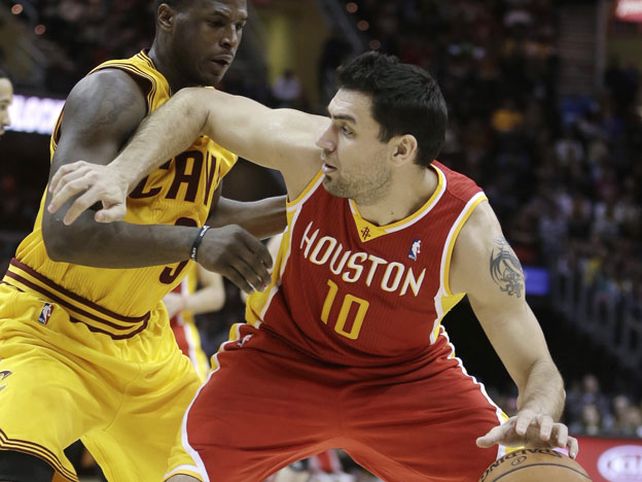 Sexta derrota seguida de los Rockets de Delfino