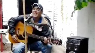 El sancarlino loco de la guitarra y sus geniales imitaciones