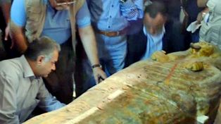 Encuentran los restos de una momia de unos 3.000 años
