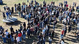 Representantes institucionales, funcionarios provinciales, intendentes y vecinos del sur provincial se reunieron para firmar un petitorio y denunciaron que el gobierno nacional no repara las rutas pero se queda con el dinero de los impuestos.
