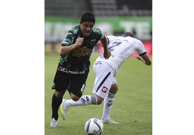 Nueva Chicago ganó y no le alcanzó