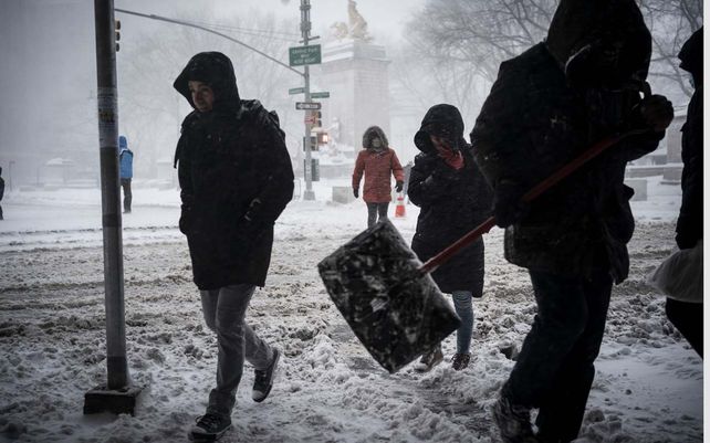 Imágenes de la histórica nevada en Nueva York