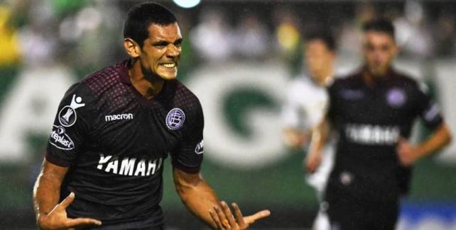 Lanús busca un buen resultado en la altura de La Paz