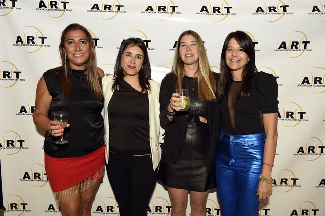 Gabriela Kabichian, Mariana De Torre, Luciana Pallotti y Natalia Sirianni.